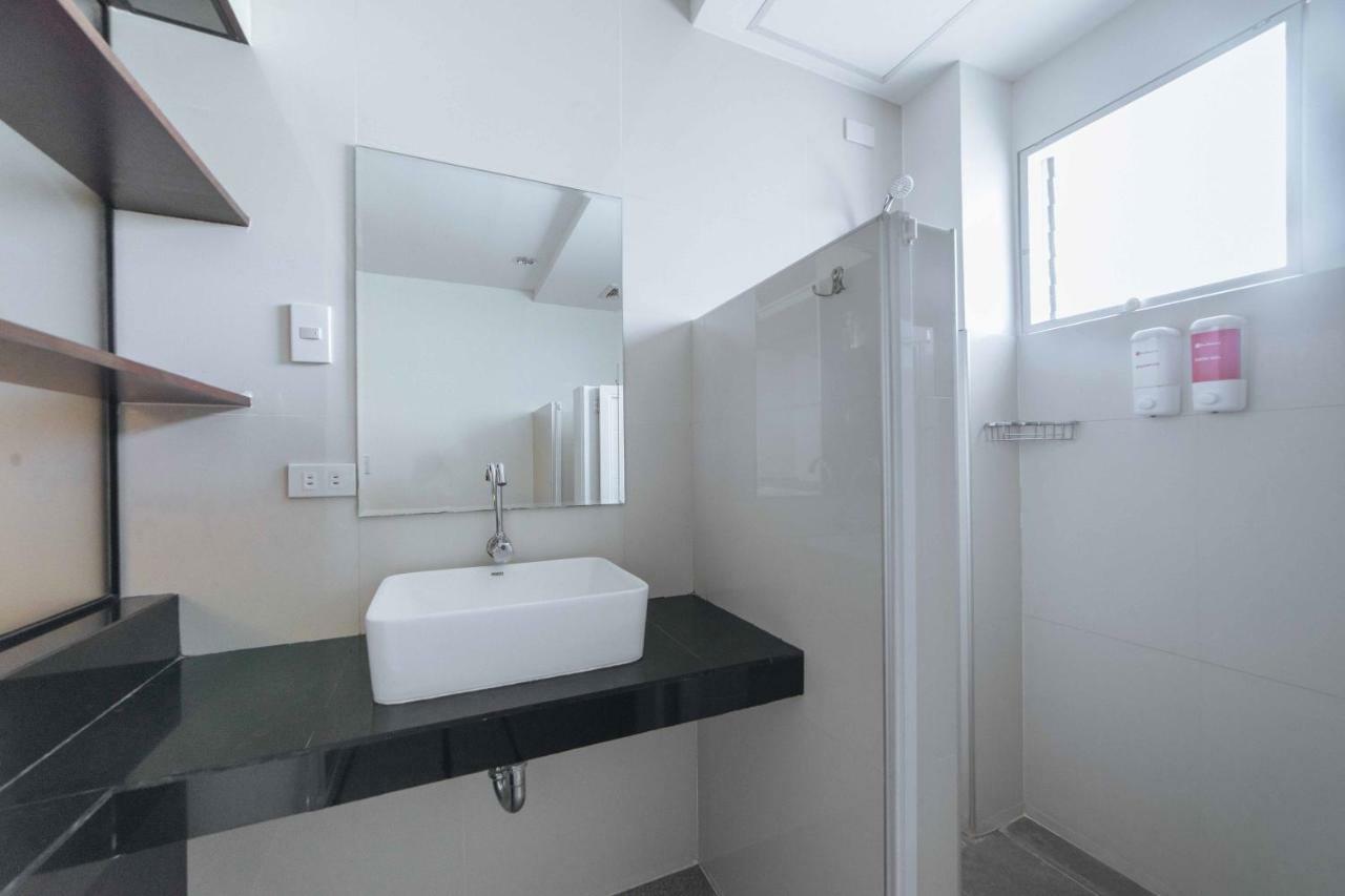 Reddoorz Premium @ Guadalupe Village Davao City Kültér fotó
