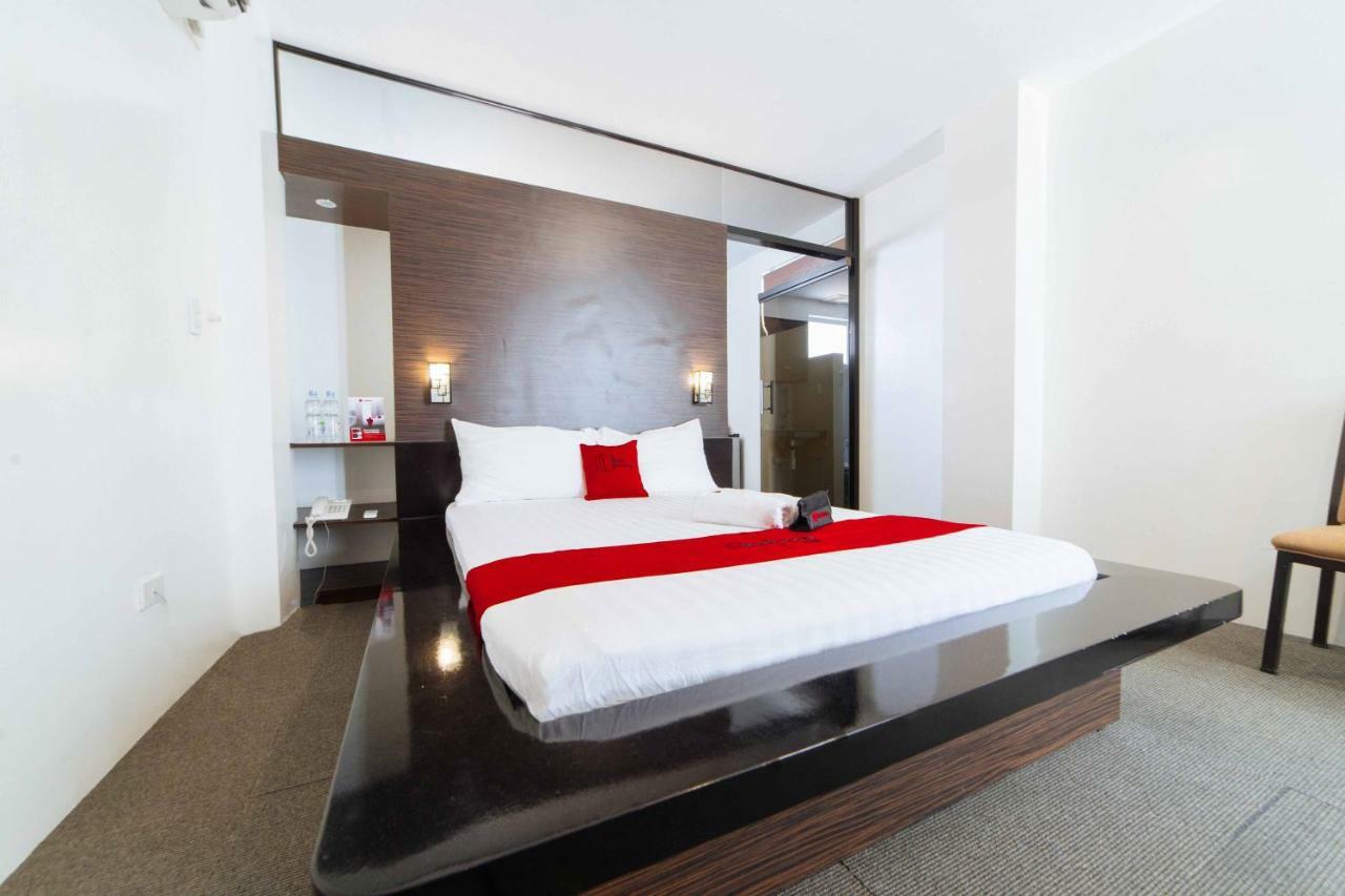 Reddoorz Premium @ Guadalupe Village Davao City Kültér fotó