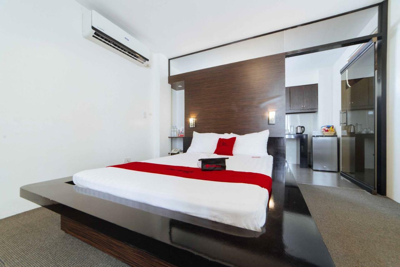 Reddoorz Premium @ Guadalupe Village Davao City Kültér fotó