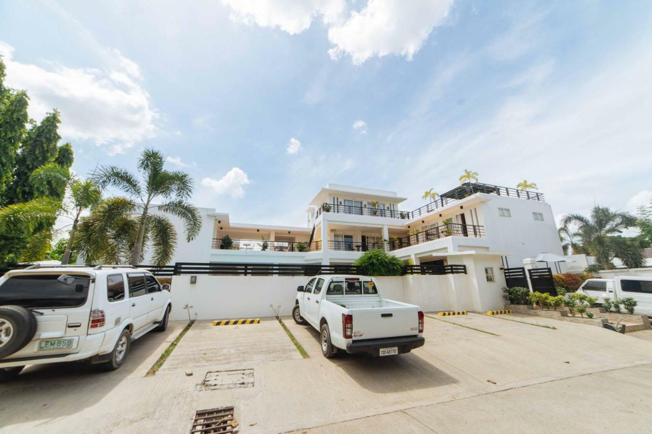 Reddoorz Premium @ Guadalupe Village Davao City Kültér fotó